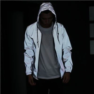 Seaicéad Machnamhach Windbreaker